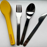 Besteck-Set in gelb